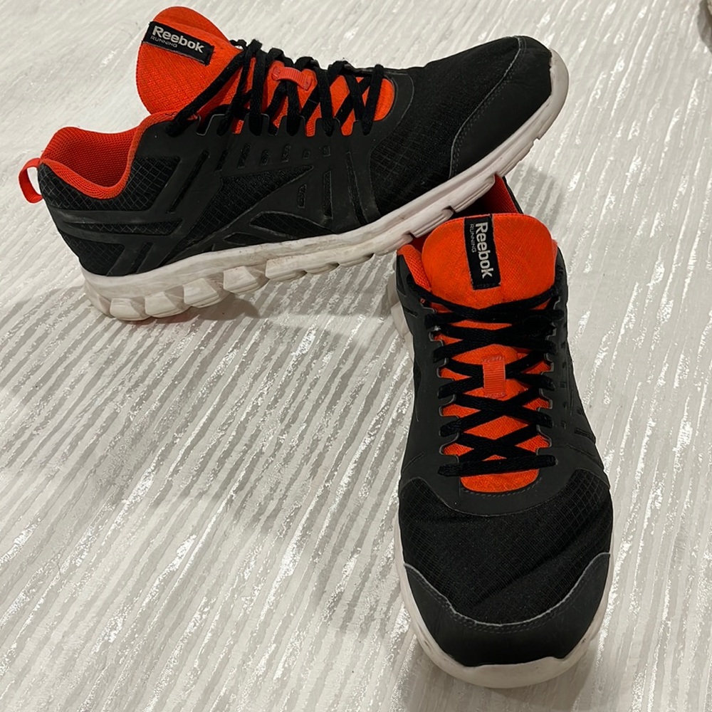Black Reebok running sneakers